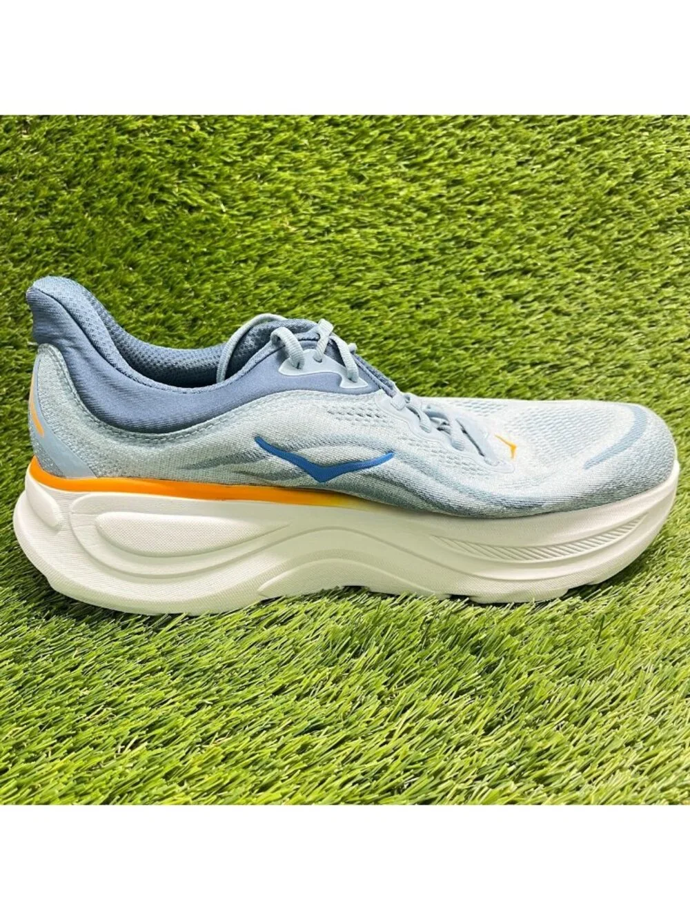 Hoka please review